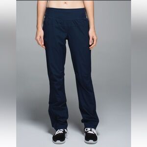 Lululemon Blue Elastic Waist Zip Pockets Beat The Sleet Pants Sz. 4
